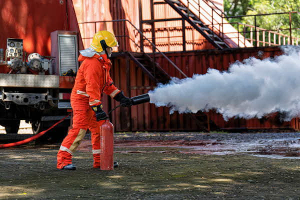 Sistemas de Protección de Incendios Mediante Espuma · Sistemas Protección Contra Incendios el Poal